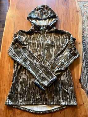Women’s Born Primitive Mossy Oak Quiver Half Zip Hoodie 2.0